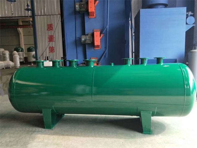 类乌齐类乌齐类乌齐蒸汽分气缸